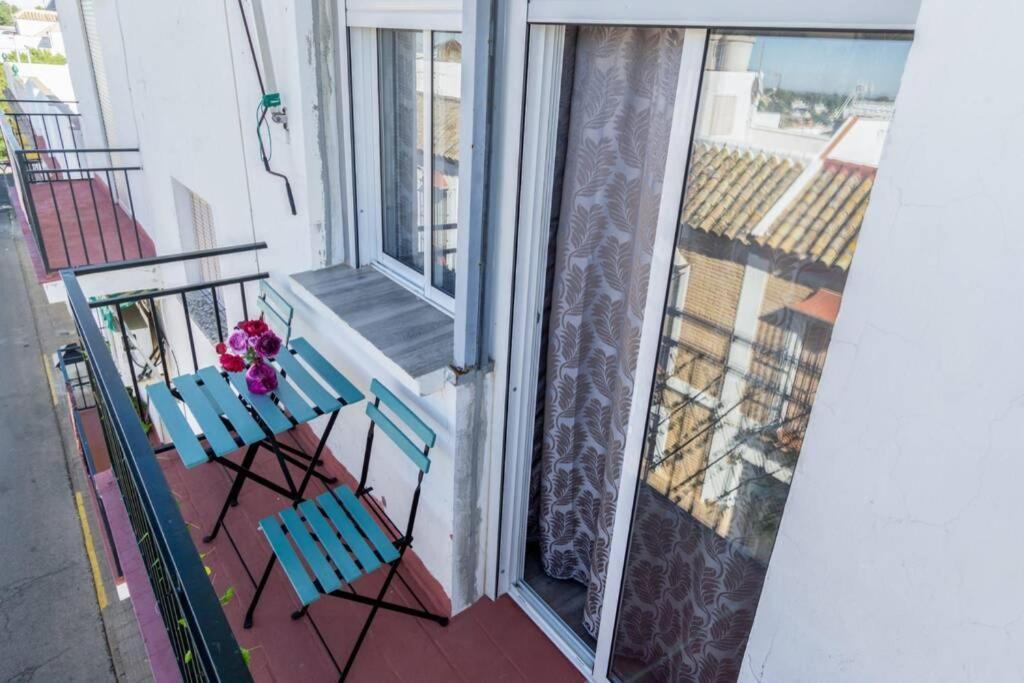 Pablo Neruda Tourist Home Καρμόνα Εξωτερικό φωτογραφία