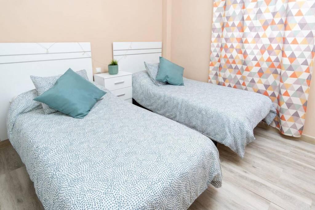 Pablo Neruda Tourist Home Καρμόνα Εξωτερικό φωτογραφία